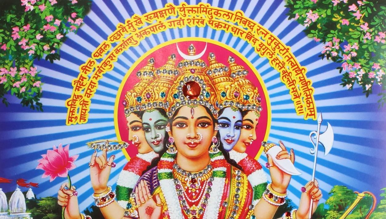 ヴェーダの母、ガーヤトリー・マントラ：聖なる光明の賛歌とその深遠なる力 - 新着記事